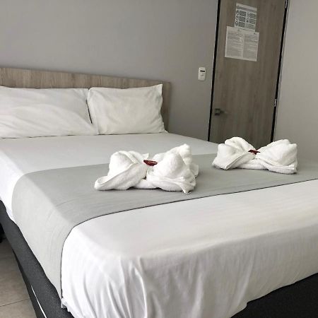 Hotel Pradera Plaza Dosquebradas Exterior photo